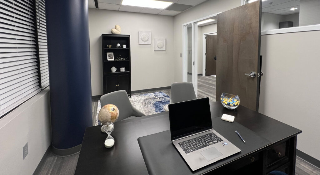 Leslie Office